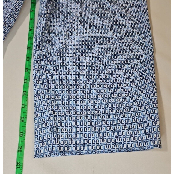 Yarn & Sea Blue White Geometric Patterned Capris Plus Size 16W - Picture 6 of 10